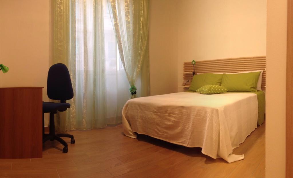 Bed & Breakfast Travellers Nápoly Szoba fotó