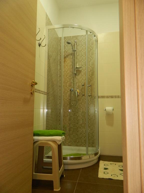Bed & Breakfast Travellers Nápoly Szoba fotó